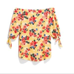 Status Grassley Off the shoulder blouse size medium